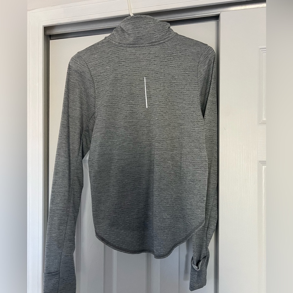 Nike Pullover - image 3